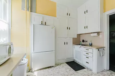 620 Elmwood Avenue, Oshkosh, WI 54901 - Photo 12