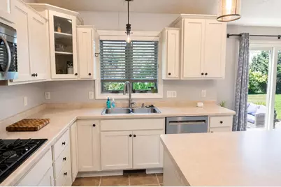 4801 N Benview Court, Appleton, WI 54913 - Photo 10