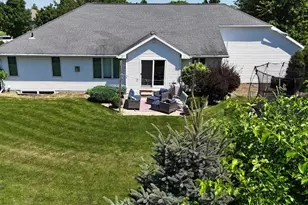 4801 N Benview Ct, Appleton, WI 54913 - Photo 2