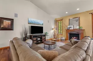 1065 Blackberry Winter Ln, De Pere, WI 54115 - Photo 10