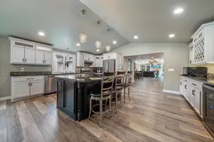 2305 Jesse Ln, Suamico, WI 54313 - Photo 6