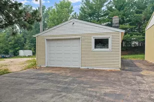 2305 Jesse Ln, Suamico, WI 54313 - Photo 66