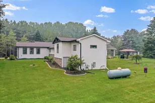 2305 Jesse Ln, Suamico, WI 54313 - Photo 54