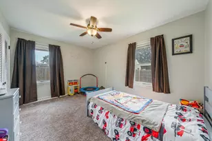 1651 Wisconsin St, Oshkosh, WI 54901 - Photo 12