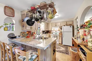 1762 Chateau Dr, Green Bay, WI 54304 - Photo 8