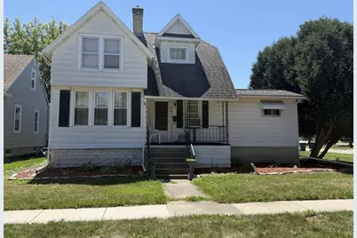 324 8th Street, Fond du Lac, WI 54935 - Photo 1