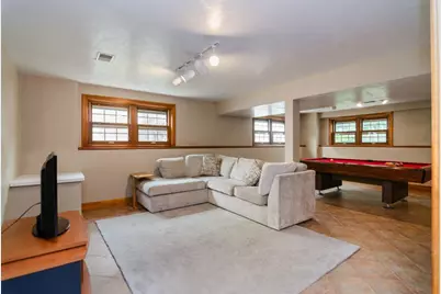 2078 Sandalwood Court, Green Bay, WI 54304 - Photo 44
