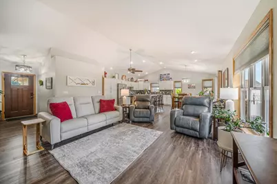 206 Donovan Circle, Rosendale, WI 54974 - Photo 4