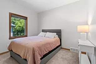 2685 Chambers Xing, Green Bay, WI 54313 - Photo 26
