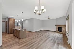 2685 Chambers Xing, Green Bay, WI 54313 - Photo 8