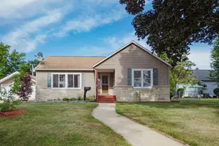 721 Washington Ave, North Fond du Lac, WI 54937 - Photo 1