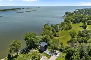 2754 Harbor Lights Ln, Suamico, WI 54173 - Photo 58