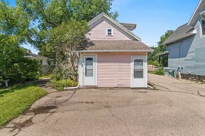 1646 Elmwood Avenue, Oshkosh, WI 54901 - Photo 6