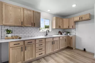 2401 12th St, Two Rivers, WI 54241 - Photo 16