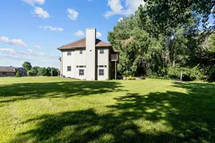 1570 McIntosh Ct, Oshkosh, WI 54904 - Photo 6