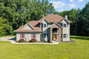 1570 McIntosh Ct, Oshkosh, WI 54904 - Photo 70