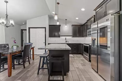 N8973 Spring Valley Road, Menasha, WI 54952 - Photo 8