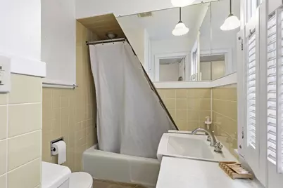 1044 Mt Vernon Street, Oshkosh, WI 54901 - Photo 18