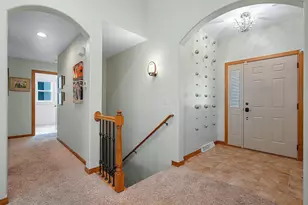 2744 W Commonwealth Ct, Appleton, WI 54914 - Photo 4