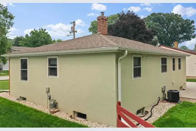 1131 Langlade Avenue, Green Bay, WI 54304 - Photo 34