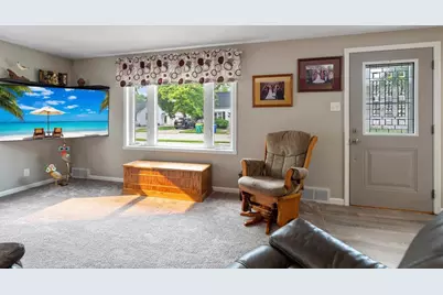 1131 Langlade Avenue, Green Bay, WI 54304 - Photo 10