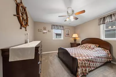 1131 Langlade Avenue, Green Bay, WI 54304 - Photo 16
