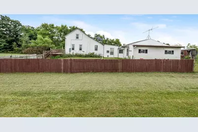 1922 Madson Road, Manitowoc, WI 54220 - Photo 4