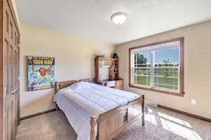 988 Creek Ct, Little Suamico, WI 54141 - Photo 18