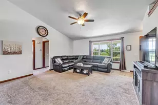 988 Creek Ct, Little Suamico, WI 54141 - Photo 6