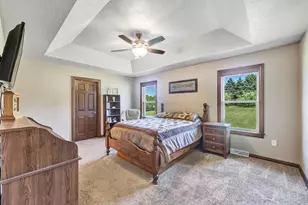 988 Creek Ct, Little Suamico, WI 54141 - Photo 12