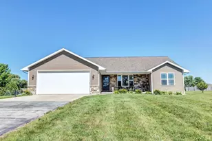 988 Creek Ct, Little Suamico, WI 54141 - Photo 1