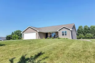 988 Creek Ct, Little Suamico, WI 54141 - Photo 26