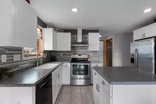 1275 N Franco Ct, De Pere, WI 54115 - Photo 14