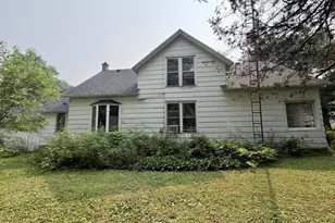 W7868 State Hwy 152, Wautoma, WI 54982 - Photo 2