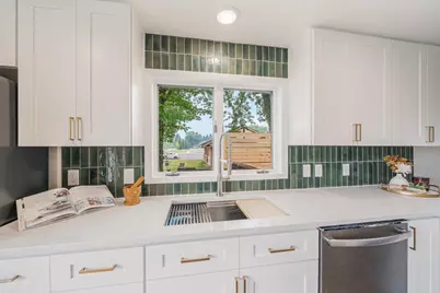 3722 N Casaloma Drive, Appleton, WI 54913 - Photo 4
