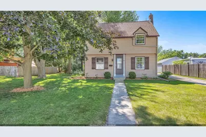911 S Madison Street, Chilton, WI 53014 - Photo 1