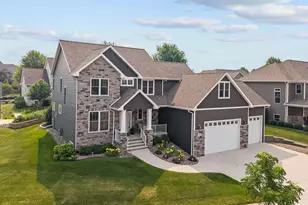 5644 North Summerland Drive, Appleton, WI 54913 - Photo 2
