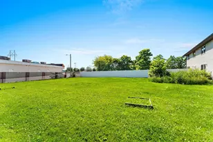 2744 Monaco Dr, Green Bay, WI 54311 - Photo 16