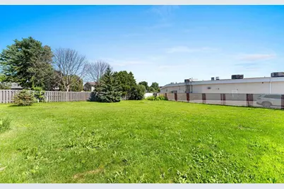 2744 Monaco Drive, Green Bay, WI 54311 - Photo 12
