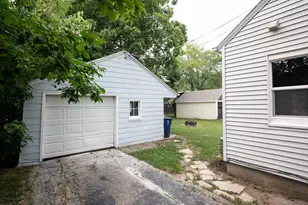 1500 14th Ave, Green Bay, WI 54304 - Photo 2