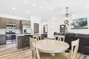 3196 W Ryegrass Dr, Appleton, WI 54913 - Photo 2