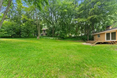 2596 Deckner Avenue, Green Bay, WI 54302 - Photo 6