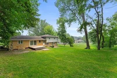 2596 Deckner Avenue, Green Bay, WI 54302 - Photo 4