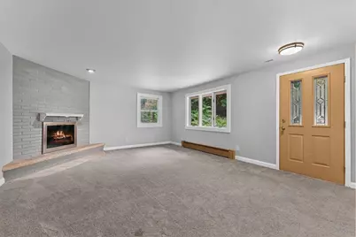 2596 Deckner Avenue, Green Bay, WI 54302 - Photo 22