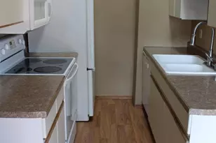 2206 Meadowbrook Ct, Oshkosh, WI 54904 - Photo 18