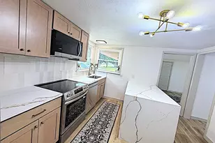 945 Steiner Dr, Mishicot, WI 54228 - Photo 6