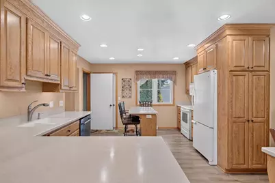 1817 Mead Avenue, Sheboygan, WI 53081 - Photo 6