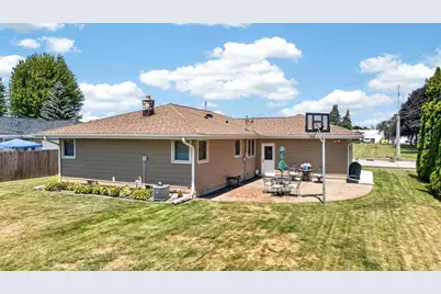 1817 Mead Avenue, Sheboygan, WI 53081 - Photo 32