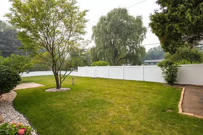 1203 Montclaire Court, Appleton, WI 54915 - Photo 6