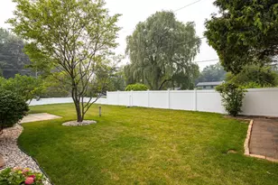 1203 Montclaire Ct, Appleton, WI 54915 - Photo 6
